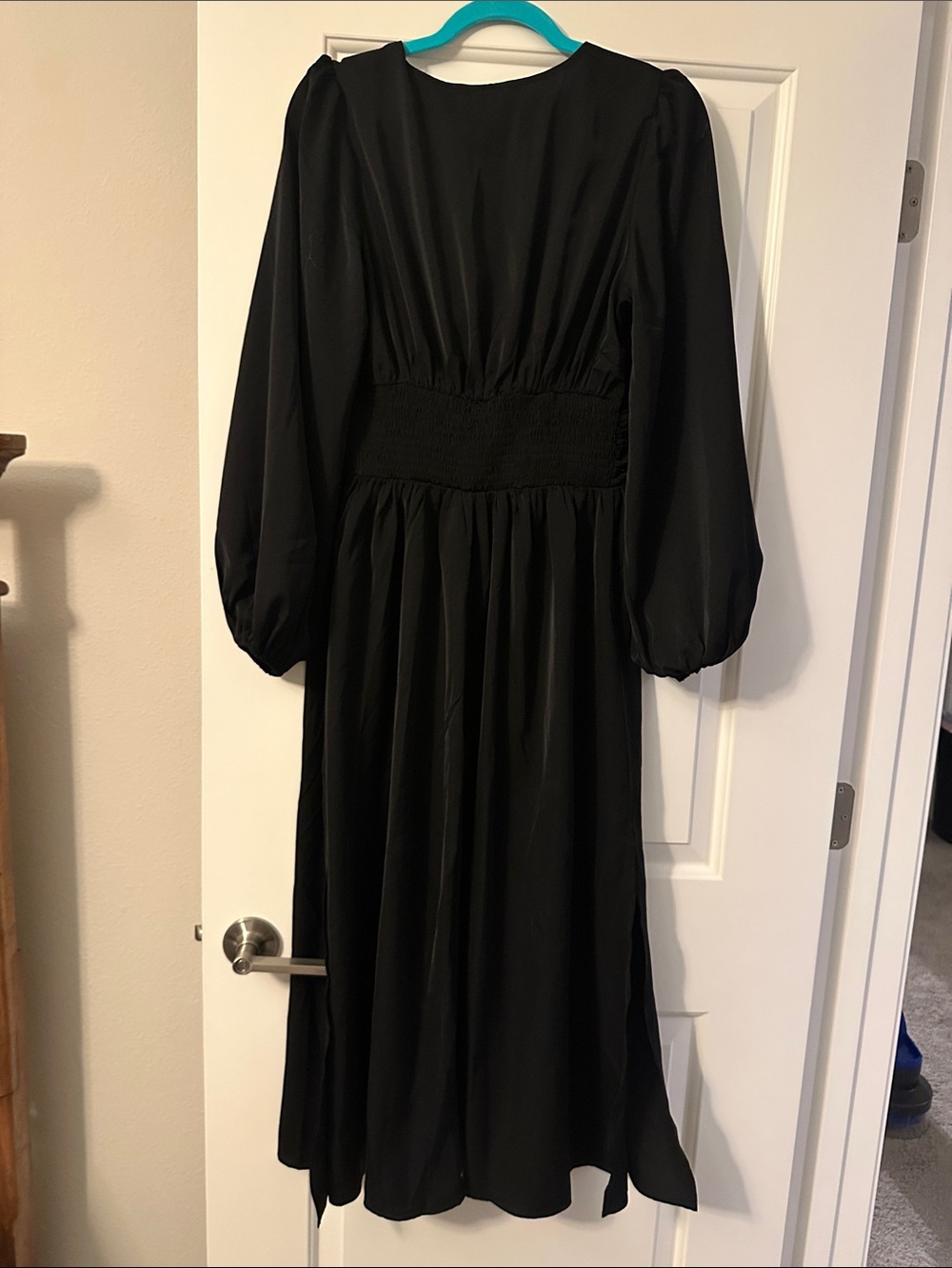 Everlane Black Long Sleeve V-Neck Maxi Dress with Gathered Waist - Picture 4 of 6
